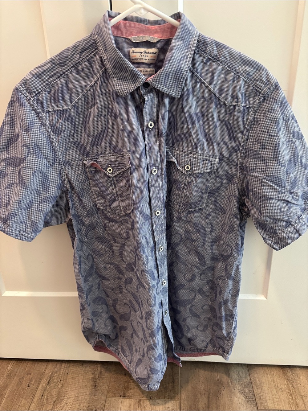 Tommy Bahama Light Blue Short-Sleeve Button-Down with Subtle Paisley Print
